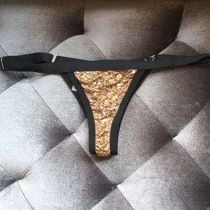 Beach bunny bottoms in small